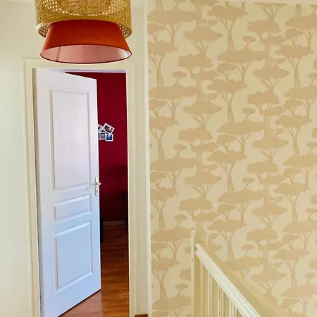 ベッド・アンド・ブレックファスト Chez Armelle Savigné-l'Évêque